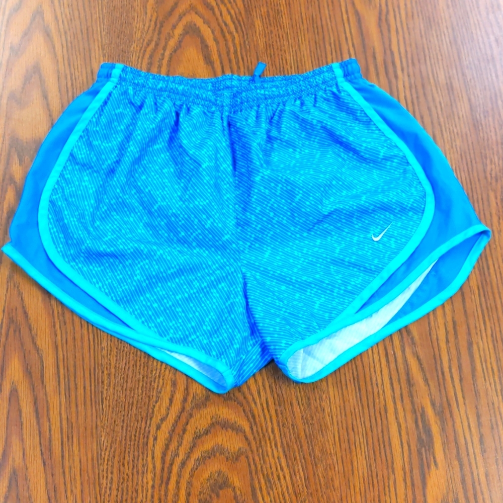 Nike Women’s Dri-FIT Tempo Running Shorts Size Small